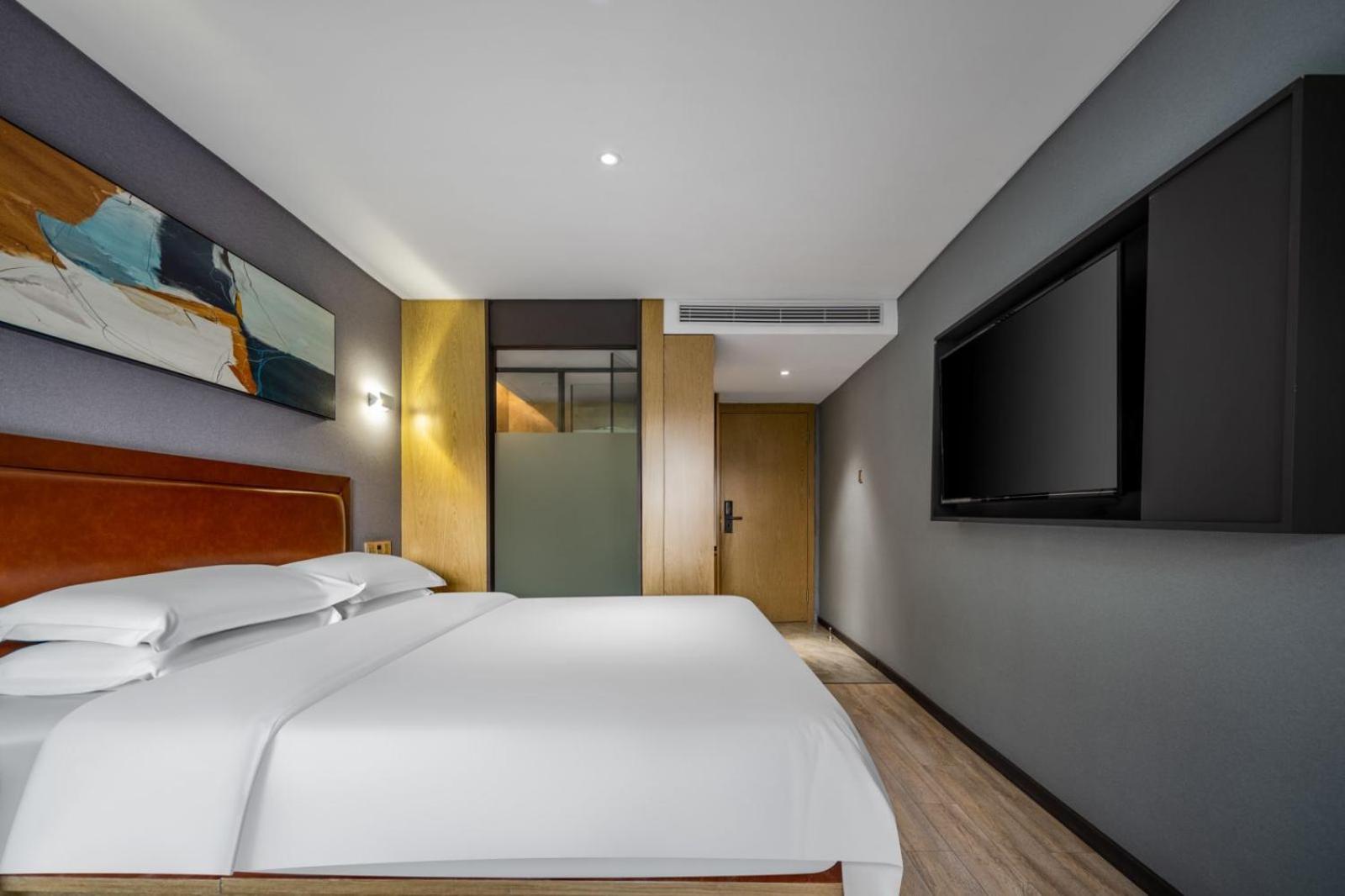 Weiting Light Of Finance And Economics Hotel 3*